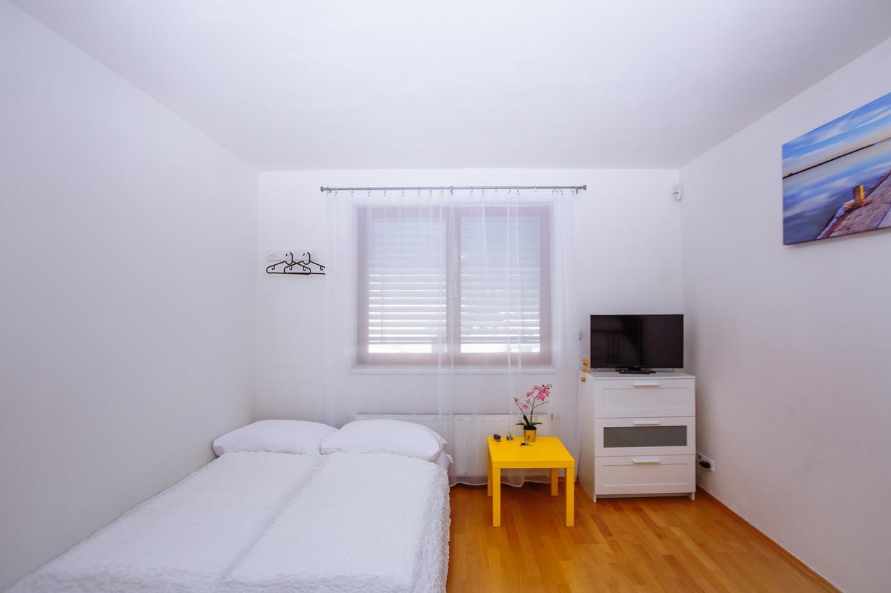 Beautiful Apartment In Central Residence Prag Eksteriør billede