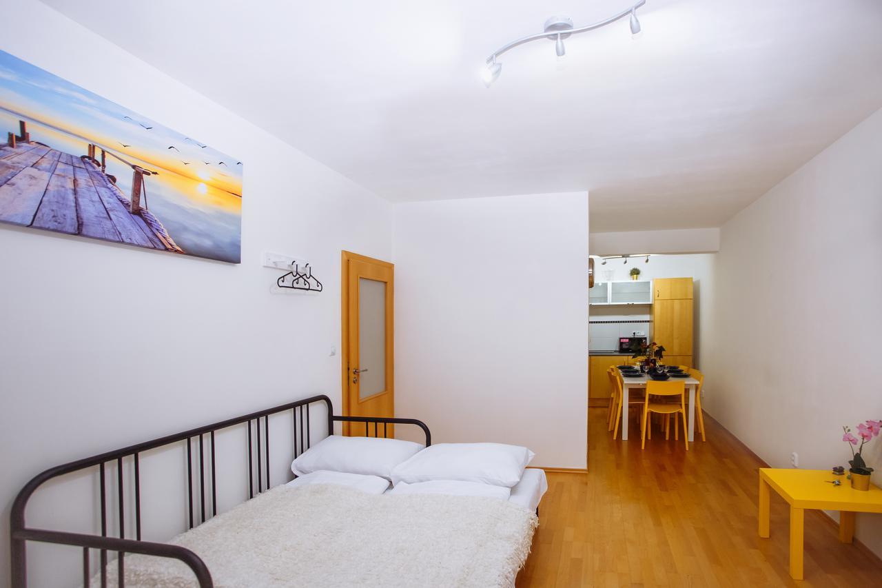 Beautiful Apartment In Central Residence Prag Eksteriør billede